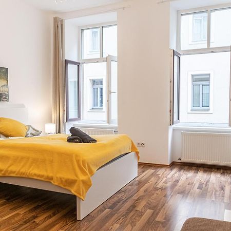 Apartament Peaceful 1Br Apt. Near Metro Station Langenfeldg. Wiedeń Zewnętrze zdjęcie